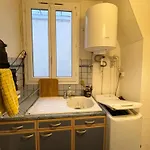 Parisien Lägenhet