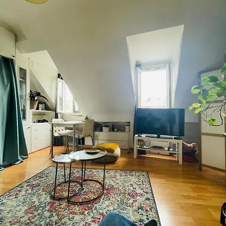 Parisien Lägenhet