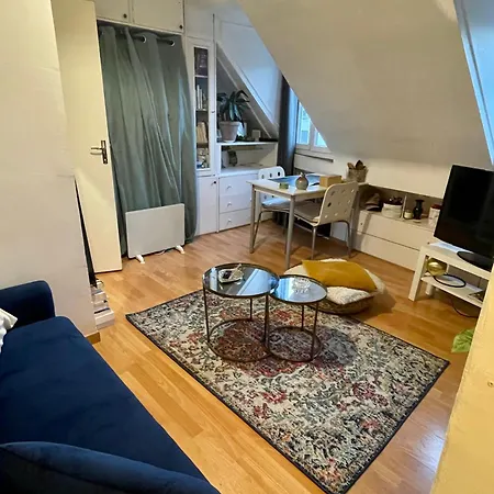 Parisien Lägenhet